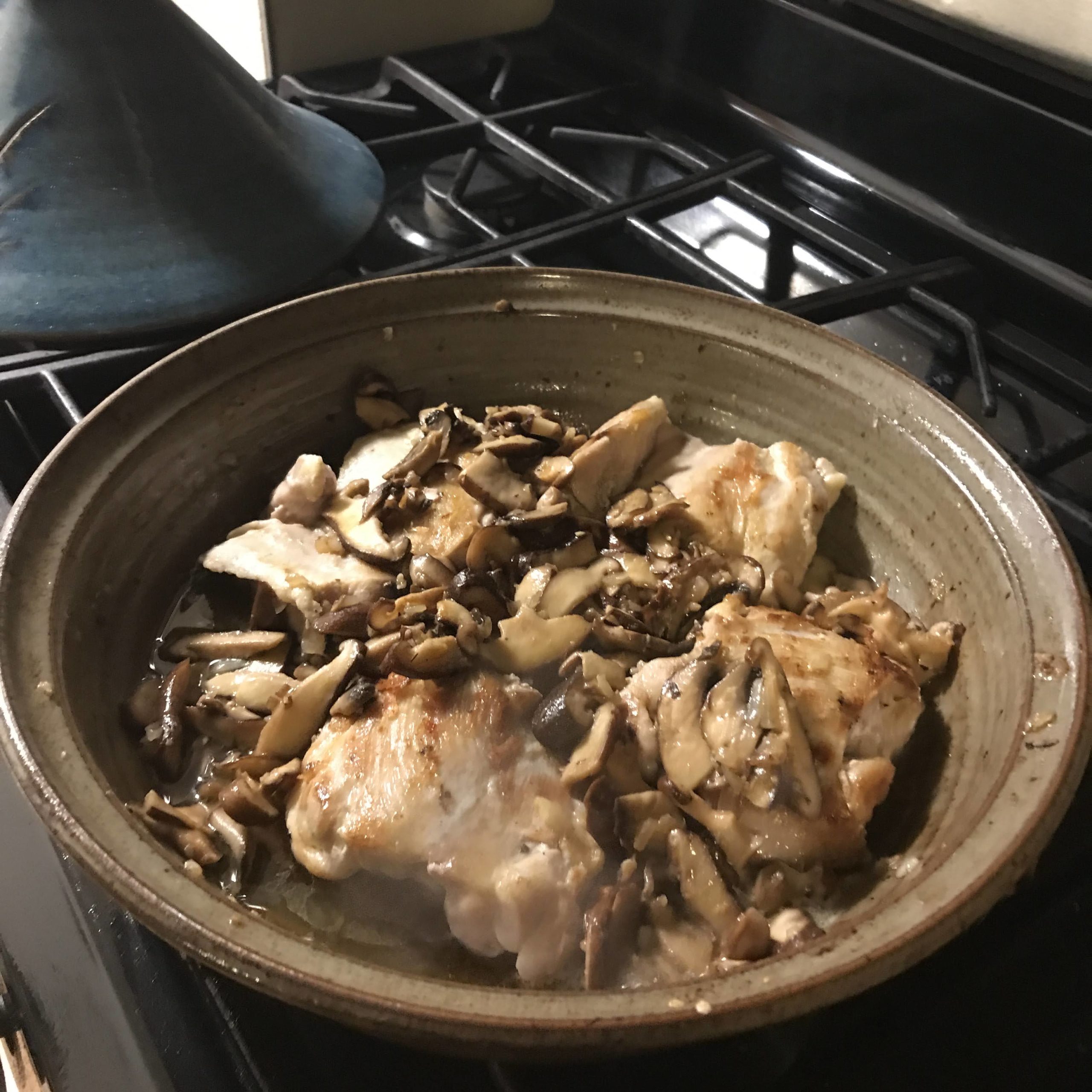 https://www.claycoyote.com/tagine-cooking-mediterranean-chicken-mushroom-creamy-cheesy-polenta/img_1848-1/